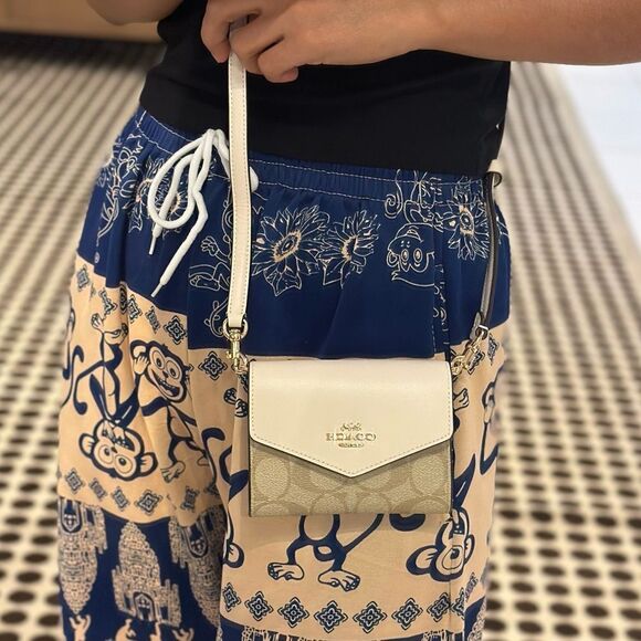 NWT Coach Mini Envelope Wallet With‎ Strap In Signature Canvas - Picture 8 of 9